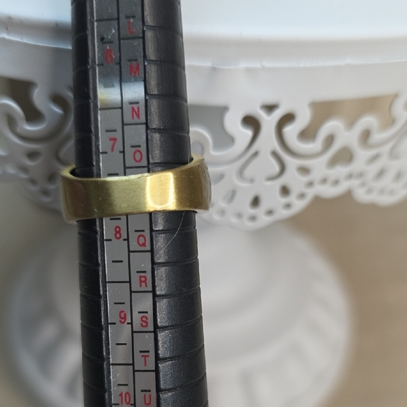 Vintage Heidi Daus crystal rhinestone and Carnelian statement cocktail ring. - Picture 5 of 5